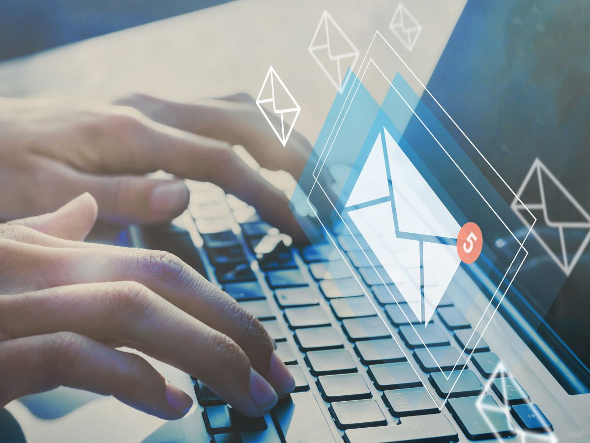 How to Write Emails People Actually Read